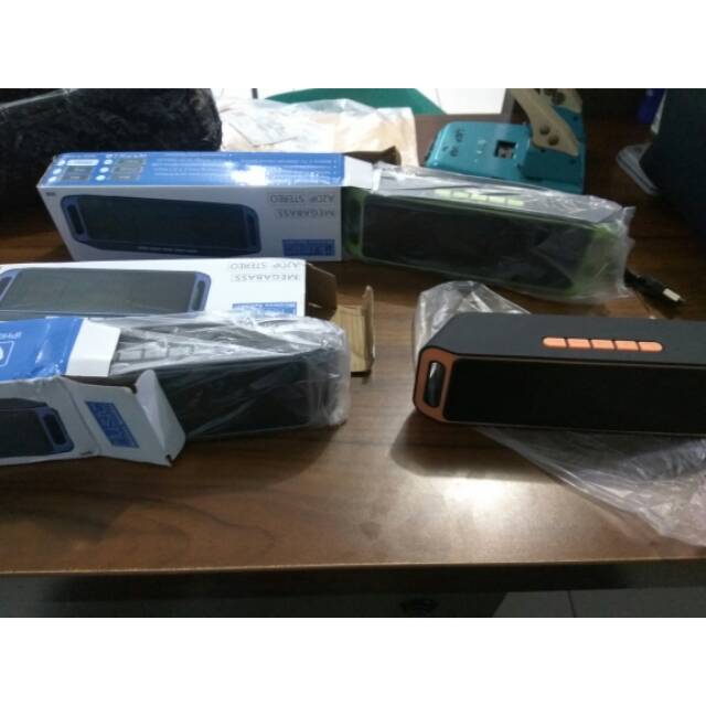Speker bluetooth