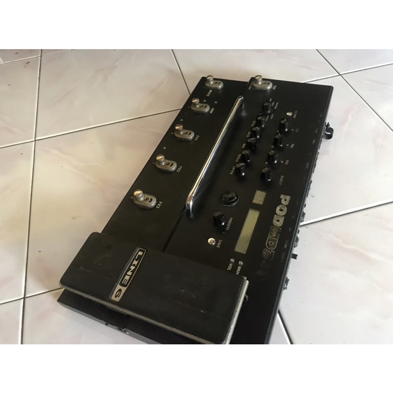 LINE 6 POD HD300