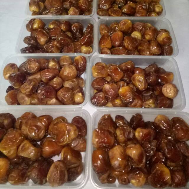 

Kurma Sukari Lembut Legit Basah Premium Alqosim 500gr