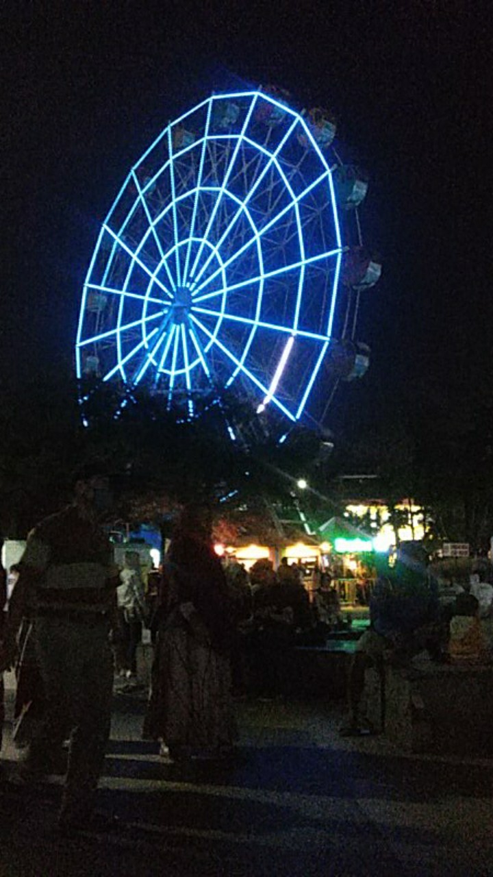 Grosir Murah - Wallpaper Sticker Dinding Kartun Doraemon Perahu Layar Awan Balon Udara Lucu Dekorasi