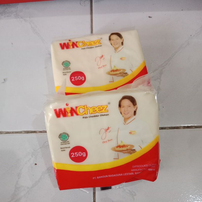 

Keju Cheddar Olahan WINCHEEZ chef juna 250 gram