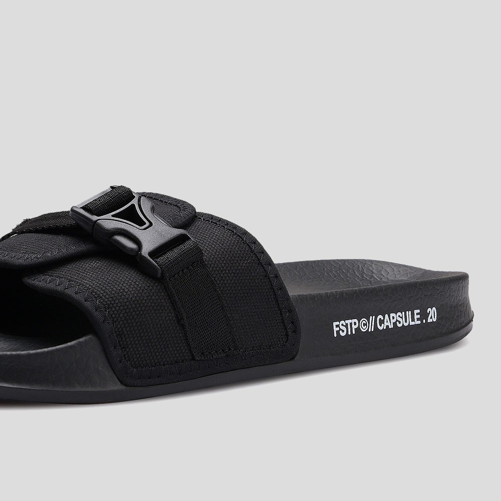 CAPSULE 0.3 |ManNeedMe x FSTP| Sandal Slop Pria - Sendal SlipOn Ringan