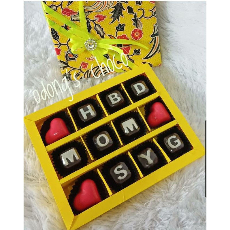 

Coklat Gift ulang tahun 12 sekat
