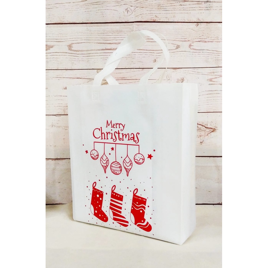 

GOODIEBAG NATAL / TAS NATAL / TAS NATAL MURAH/ TAS FURING / TAS PARCEL NATAL / GOODIEBAG MURAh