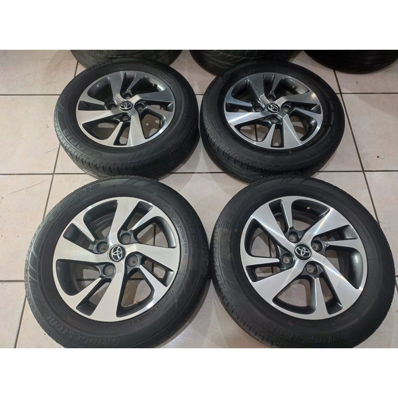 velg mobil second oem avanza veloz ring 15 pcd 4x114 ban 185 65 15 Bridgestone