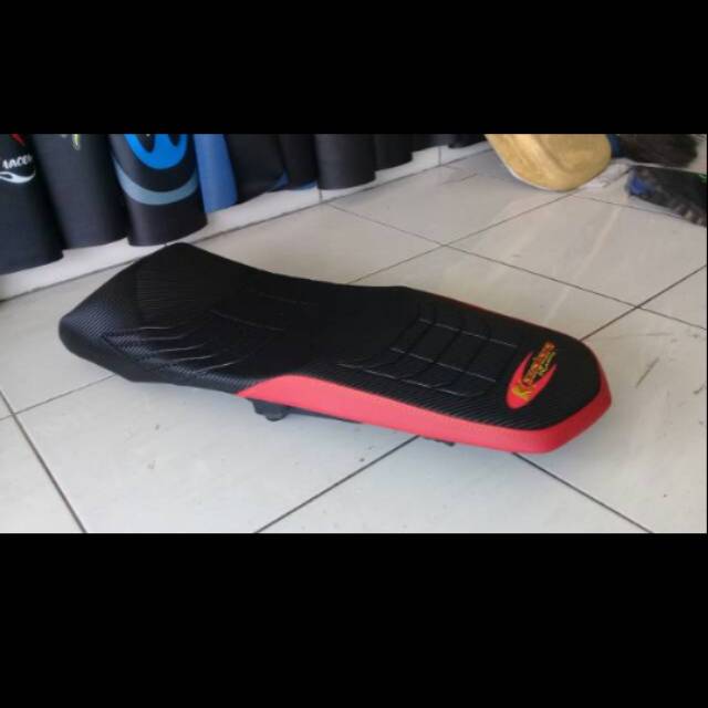 Jok vixion old standar variasi lis merah