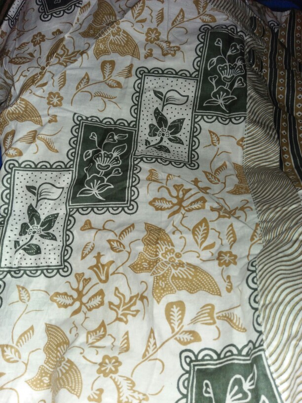 Grosir Terlaris Serut Genes Jelita Tunic Navbor Yelbor Whitbor Creambor Tunik Batik Modern Hrb030