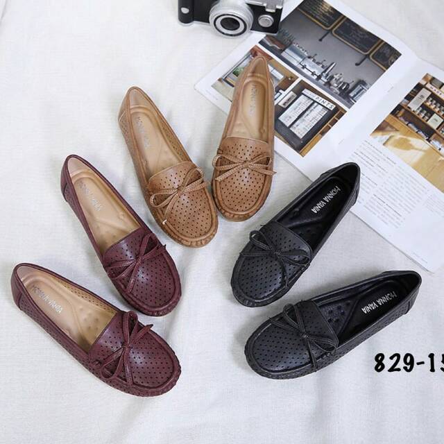 Sepatu Monna Vania Orlando