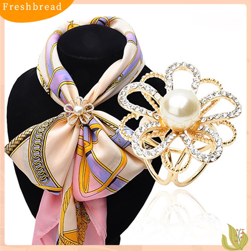 [ TERLARIS]Scarf Buckle Rhinestone Inlaid Fashion Accessories Alloy Faux Pearl Flower Scarf Buckle for Party