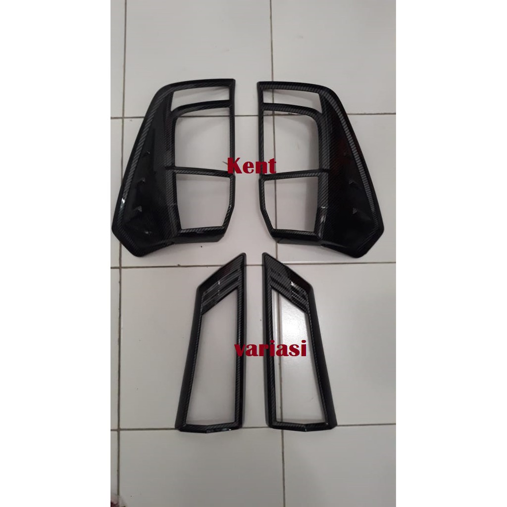 Garnish belakang Calya Sigra Baru Black Carbon