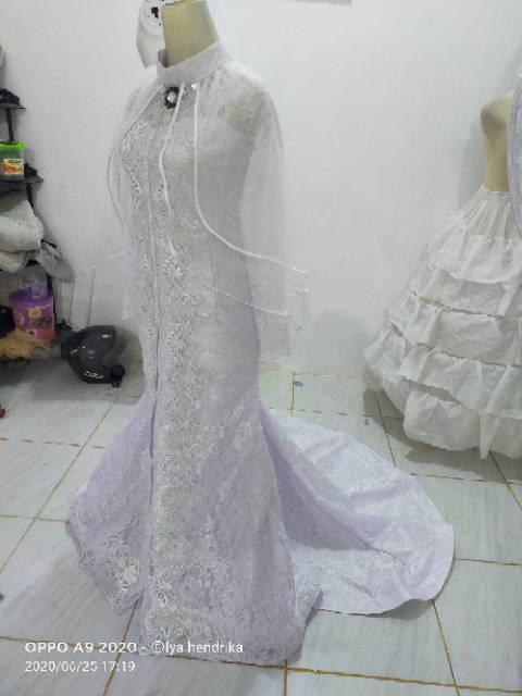 Baju pengantin brukat duyung ekor