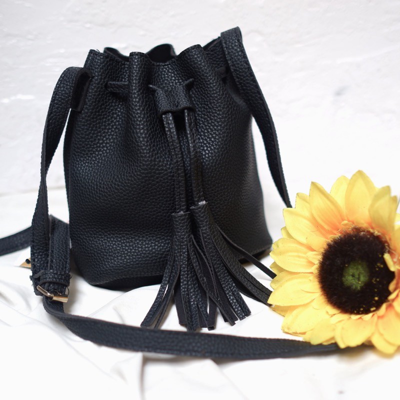 Drawstring Slingbag Import / Tas selempang serut bucket bag free pouch PU Kulit sintetis