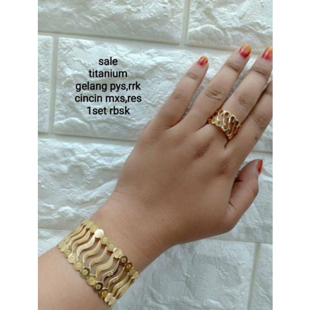 Gelang +cincin titanium Boba,aigner TIDAK luntur, yg lagi hits ditoko emas,