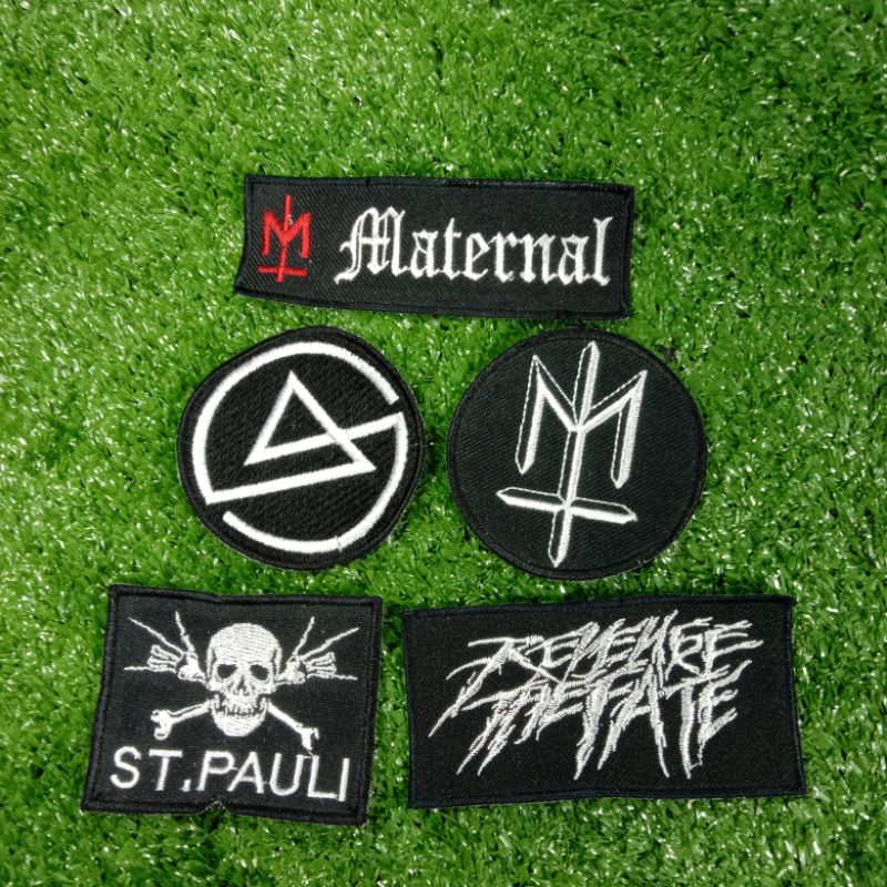 Patch Bordir Maternal/Emblem Bordir punk rock metal