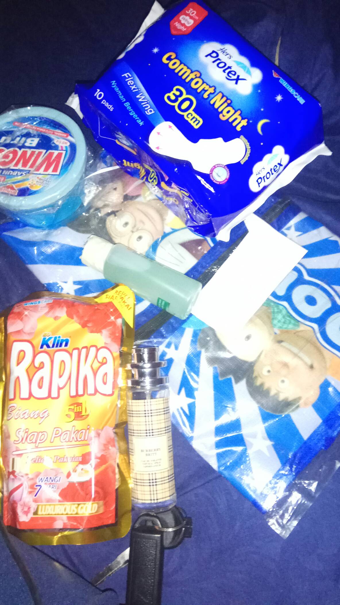 Cream Wings Biru 1/4 200gr