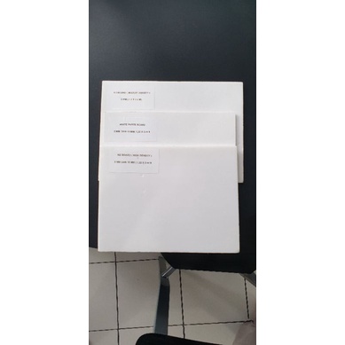 

Foam Board ( White Paper Board ) 5 mm 1,2 x 2,4 m ( wajib dipotong ) RJ4