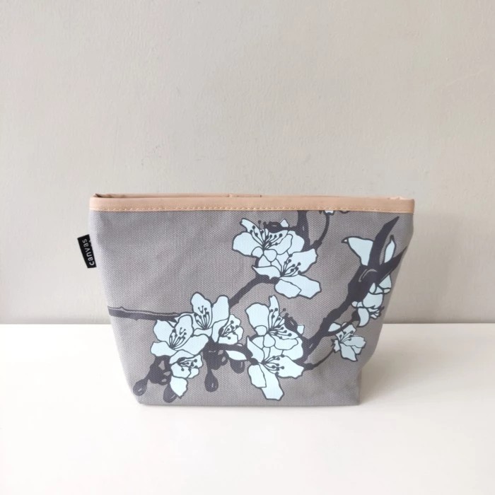 

Organizer Pouch Sakura Slate Canvas Living