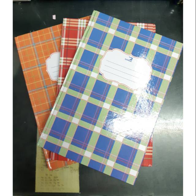 Buku Folio 100 Garda