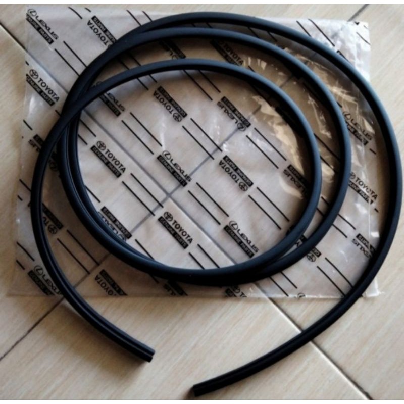 Karet Kaca Depan Avanza Xenia Lama