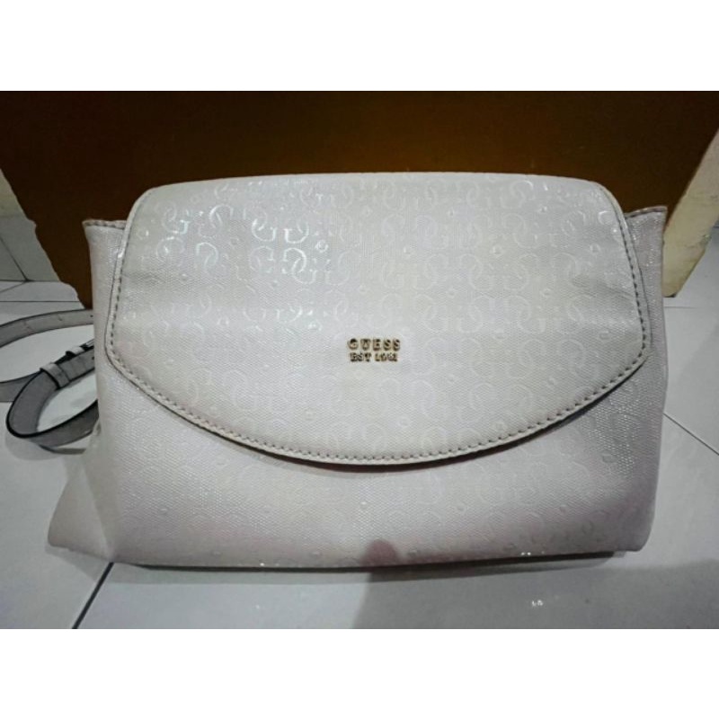 Tas Guess Original Putih Silver preloved