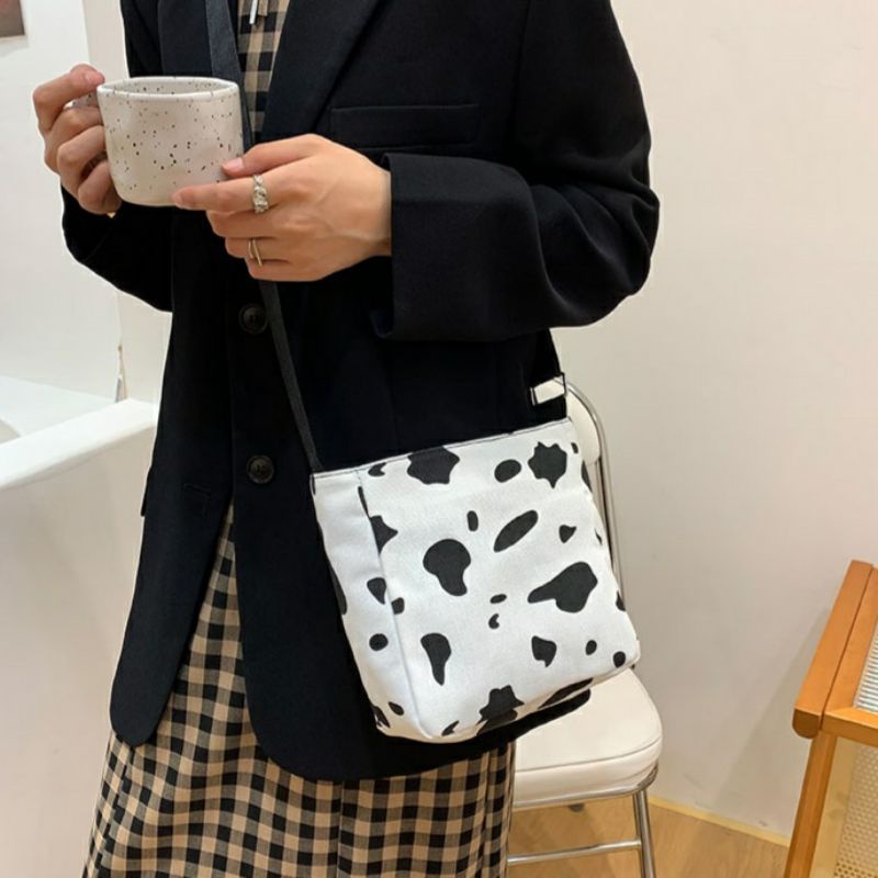 dem_sare / DS156 AMICOW Tas Selempang Wanita Tas Selempang Kanvas Mini Motif Cow Sling Bag Tas Selempang Mini