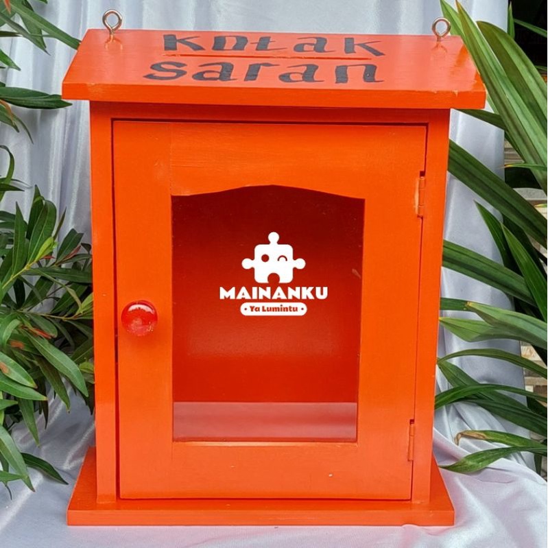 Kotak Saran Kayu