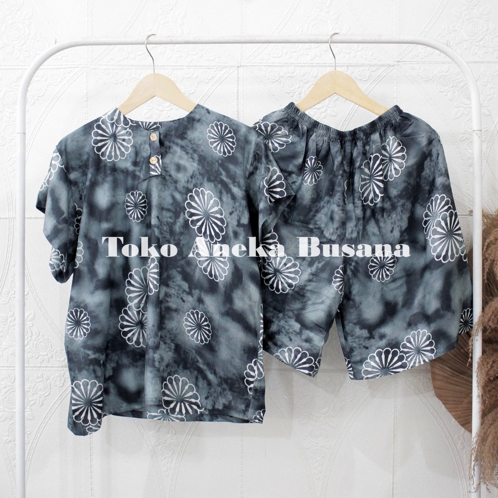 Setelan Baju Tidur Piyama Pendek Motif Daun Warna Bahan Rayon-Motif 029