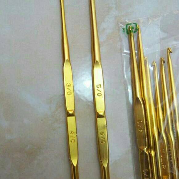 Lagi Tren.. Hakpen rajut tulip gold. Hakpen untuk merajut.