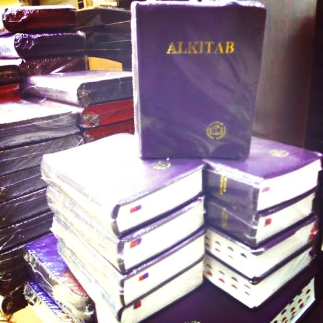 Al Kitab Kitab Suci Agama Kristen Shopee Indonesia