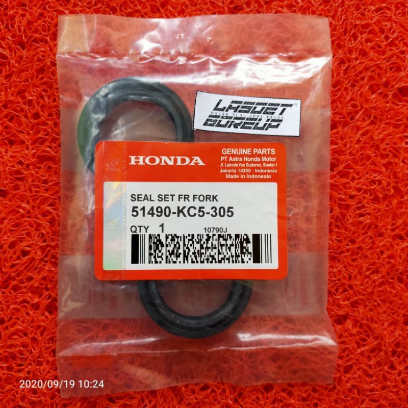 SEAL SHOCK SHOCKBREAKER HALU HALU DEPAN HONDA - CBR 150 CB150R CB150R STREETFIRE OLD NEW - ORI AHM