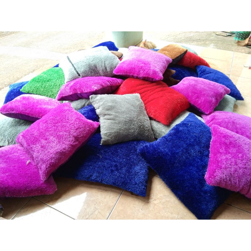 BANTAL SOFA BULU UK 40X40 PAKAI RESLETING