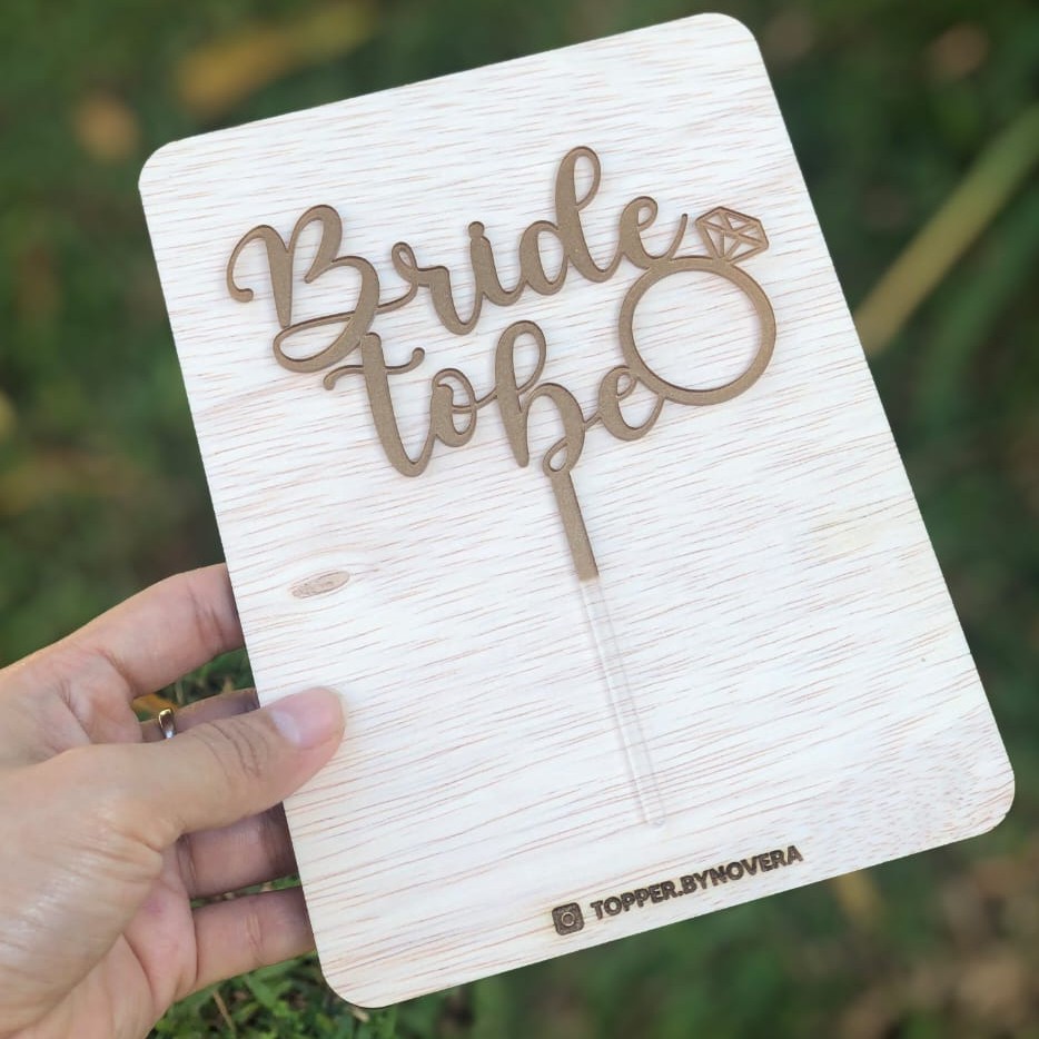 Topper Bride to be