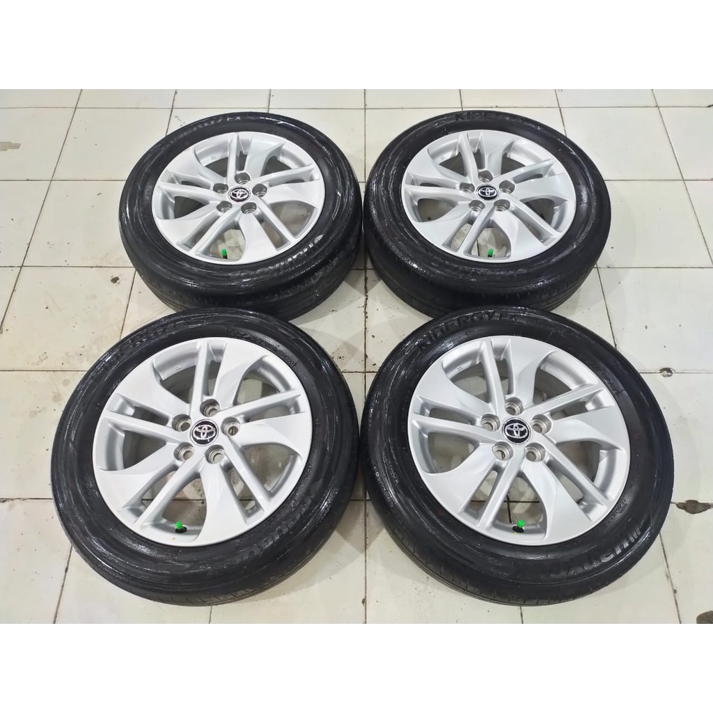 Free Ongkir Velg Bekas Mobil SIENTA + BAN 195/50 R15