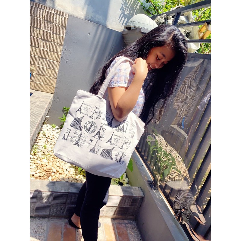 AZ Tas Tote Bag Tas Karakter Wanita Import