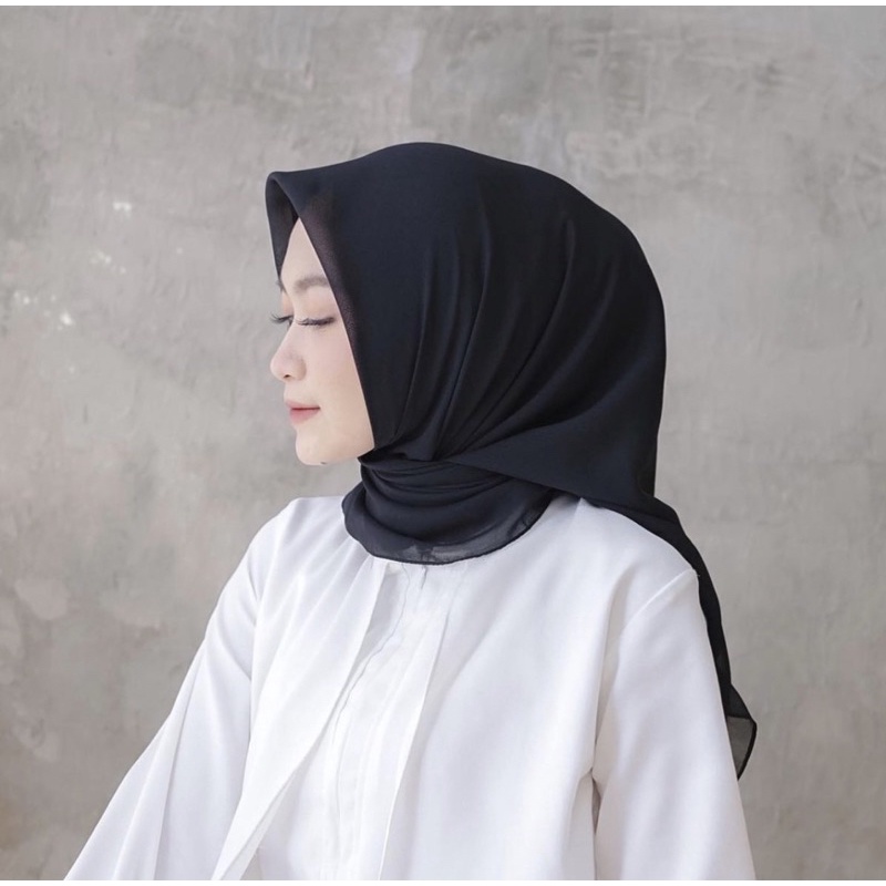 Jilbab Segiempat BELLA SQUARE hijab pollycotton kerudung murah