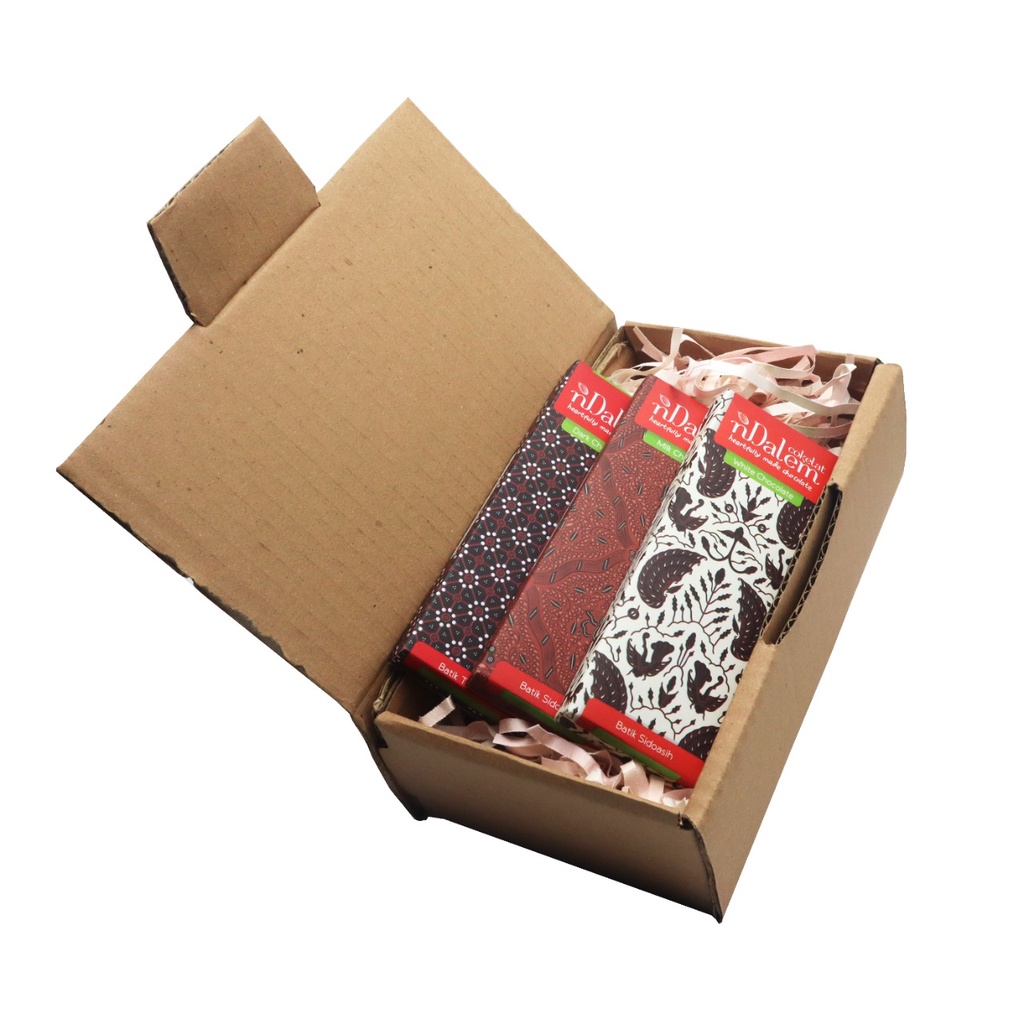 

Hampers Ulang Tahun - Coklat Hadiah - Hadiah Ultah - Kado Ulang Tahun - Cokelat nDalem 150 gr