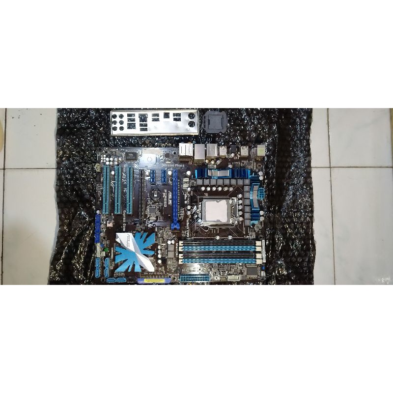 Motherboard ASUS P7P55D