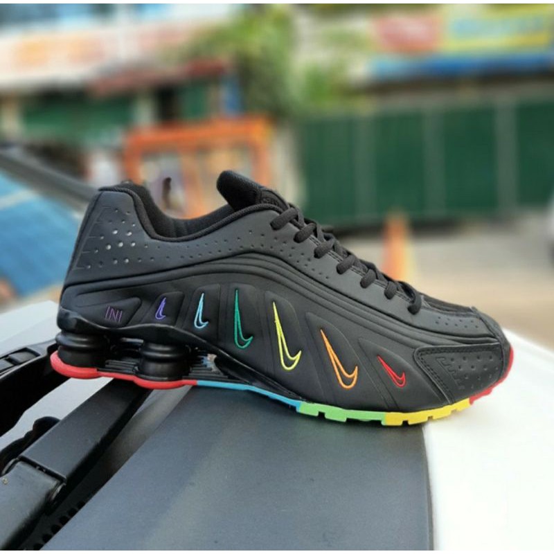 sepatu nike shox r4