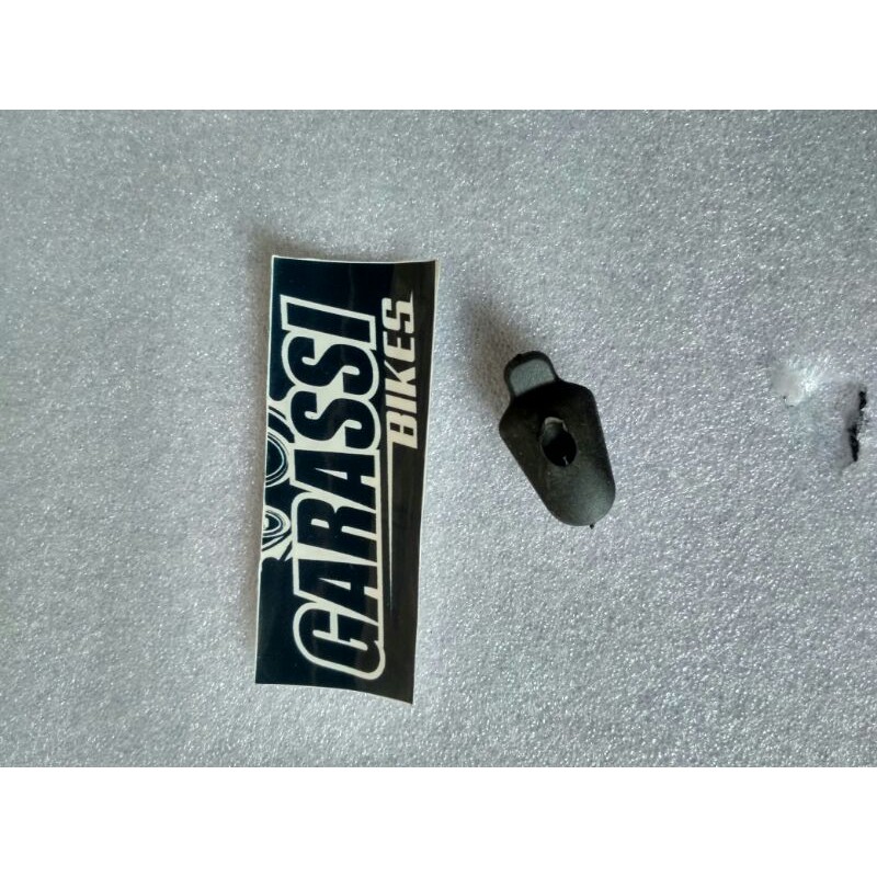 karet inner cable sepeda di frame