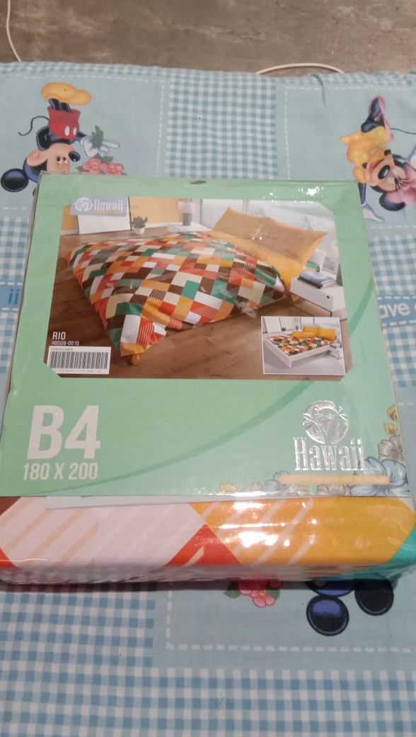 Hawaii Sprei 4 Bantal 180x200 Motif Palma Tropical Vicelli Starlet Alphabet - King 180 Sp B4 Hawai