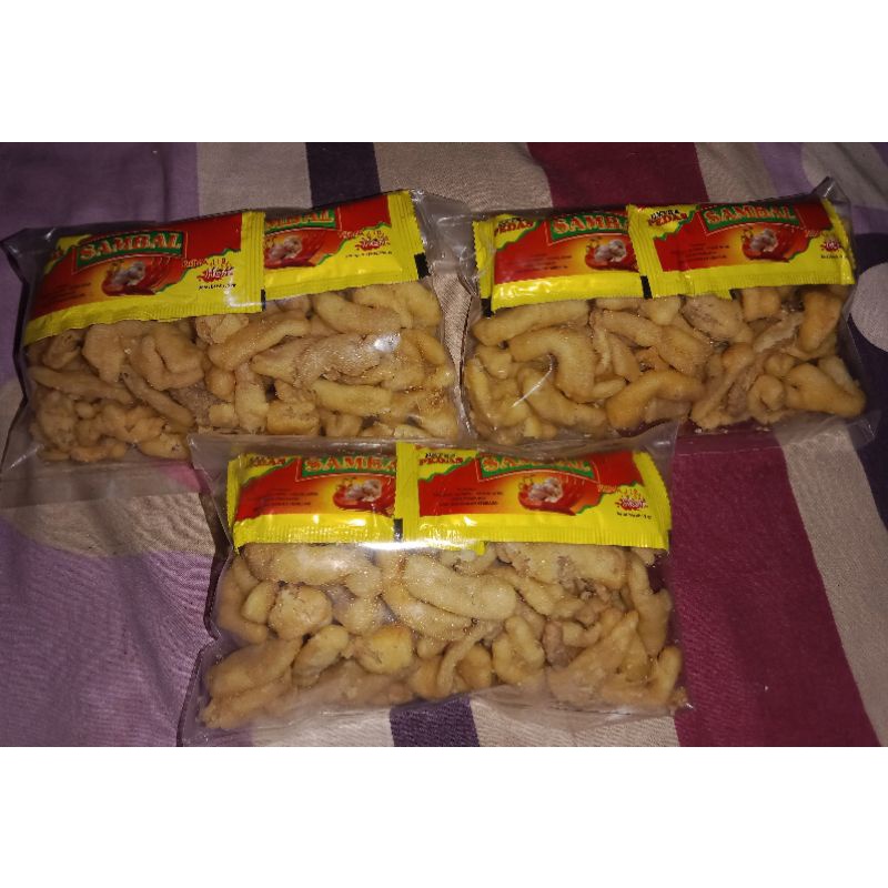 

keripik usus, camilan enak, camilan murah, camilan kekinian