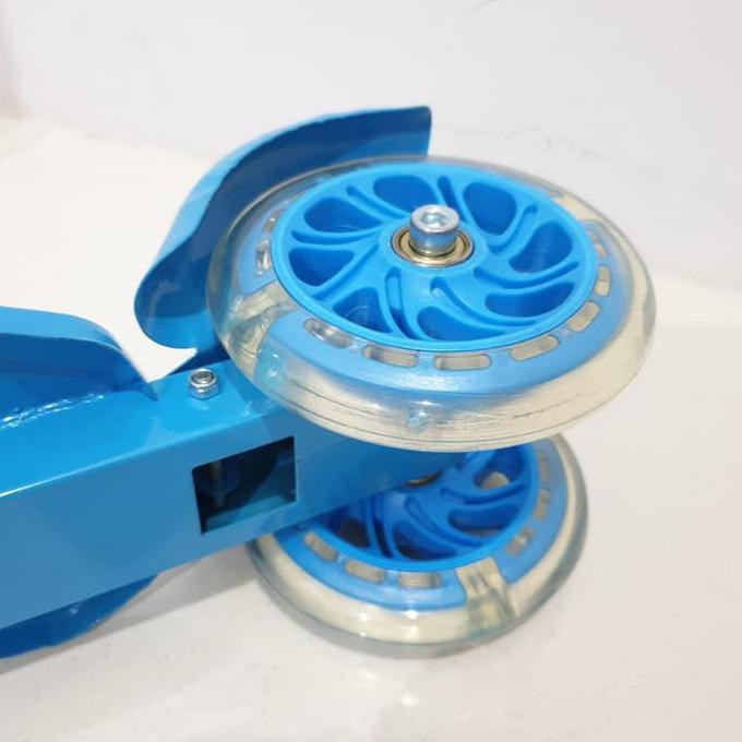 Cm032 Skuter Besar 3 Roda 990 Aluminium / Skuter Mainan Anak - Biru