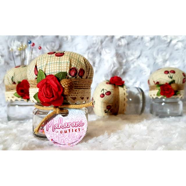 Pin cushion tempat jarum pentul dan peniti bohlam