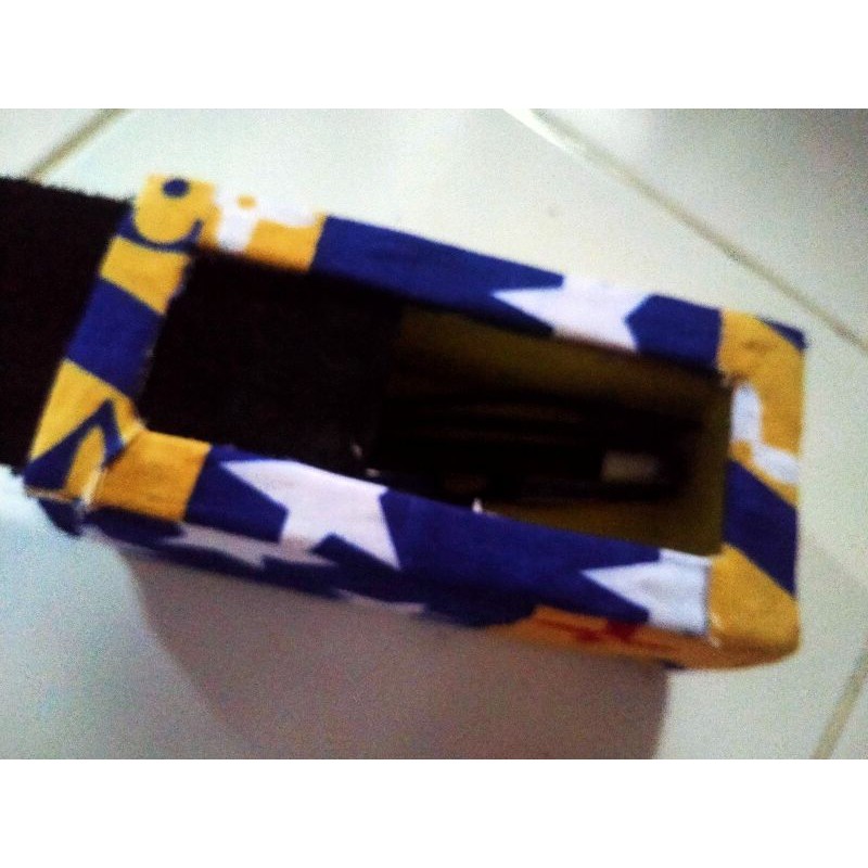 

kotak pensil / kacamata murah