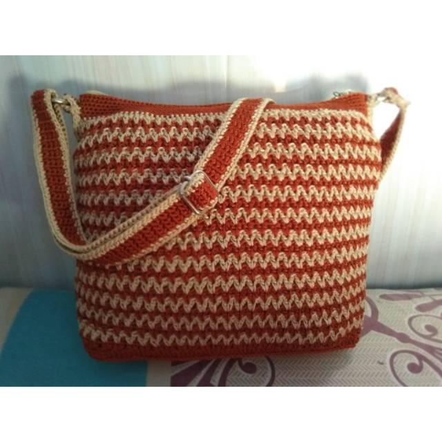 Tas rajut model selempang