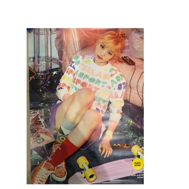 Poster medium weki meki lua