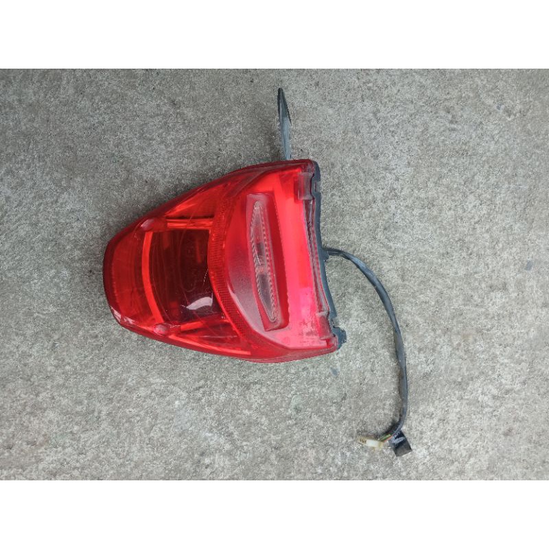 stoplamp belakang honda cb150r cb150
