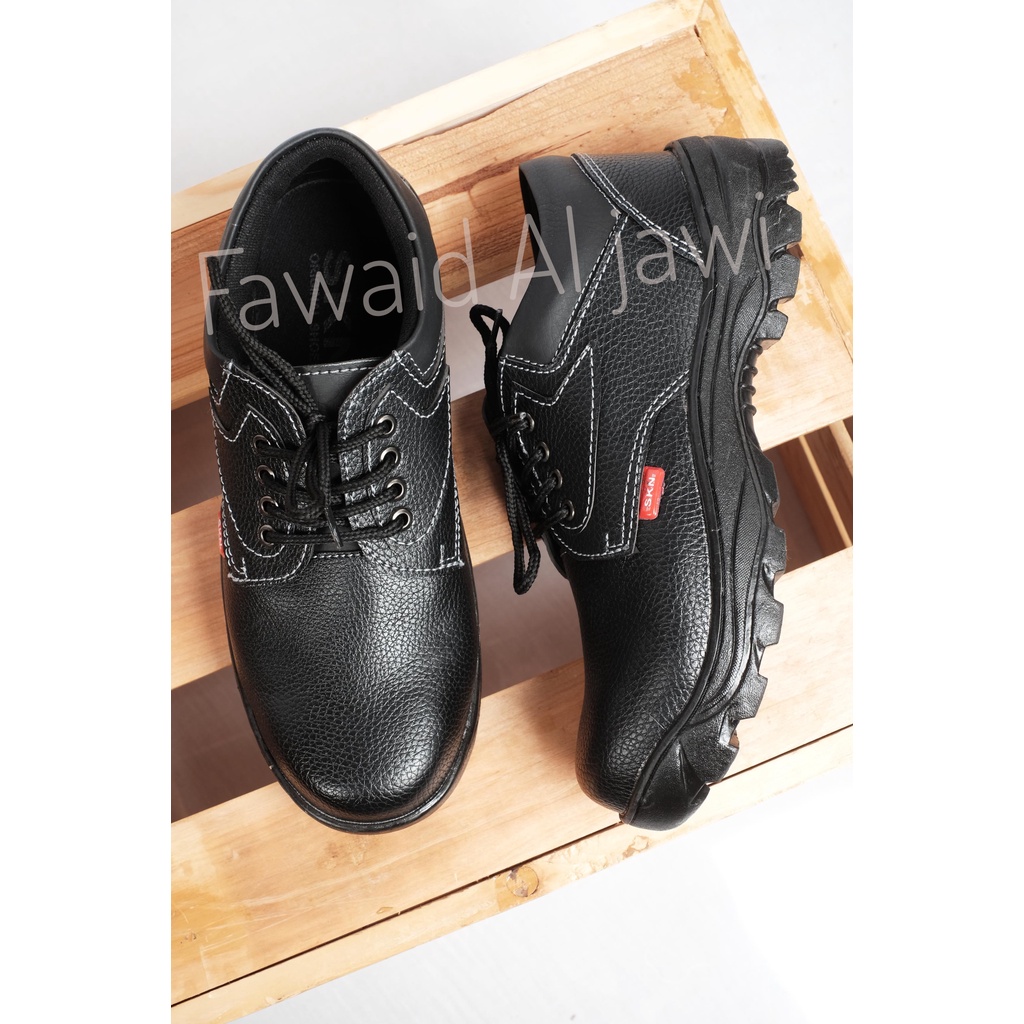 Sepatu Safety Septi Boots Ujung Besi Kulit King SKN Pria Wanita Anti Licin Anti Slip Kerja Dapur Kantor Proyek Kitchen Hotel