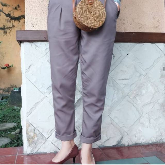  1KG MUAT 4PCS BAGGY  PANTS  LATTE  PILIHAN WARNA  TERLARIS 