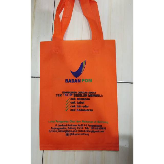 

Goodie bag 30x40x8 sablon 1warna 1sisi - goodie bag+sablon murah berkualitas